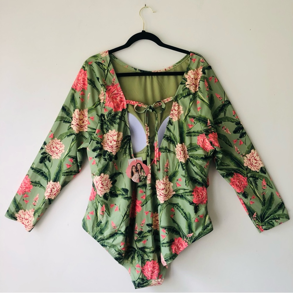 Agua Bendita x Target Peony Print Long Sleeve Medium Coverage Swimsuit, 3X NWT - Picture 8 of 9